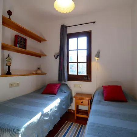The House In Has 3 Bedrooms *