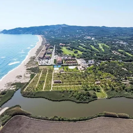 In Near Platja Del Grau 팔스