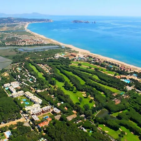 In Near Platja Del Grau 펜션 *